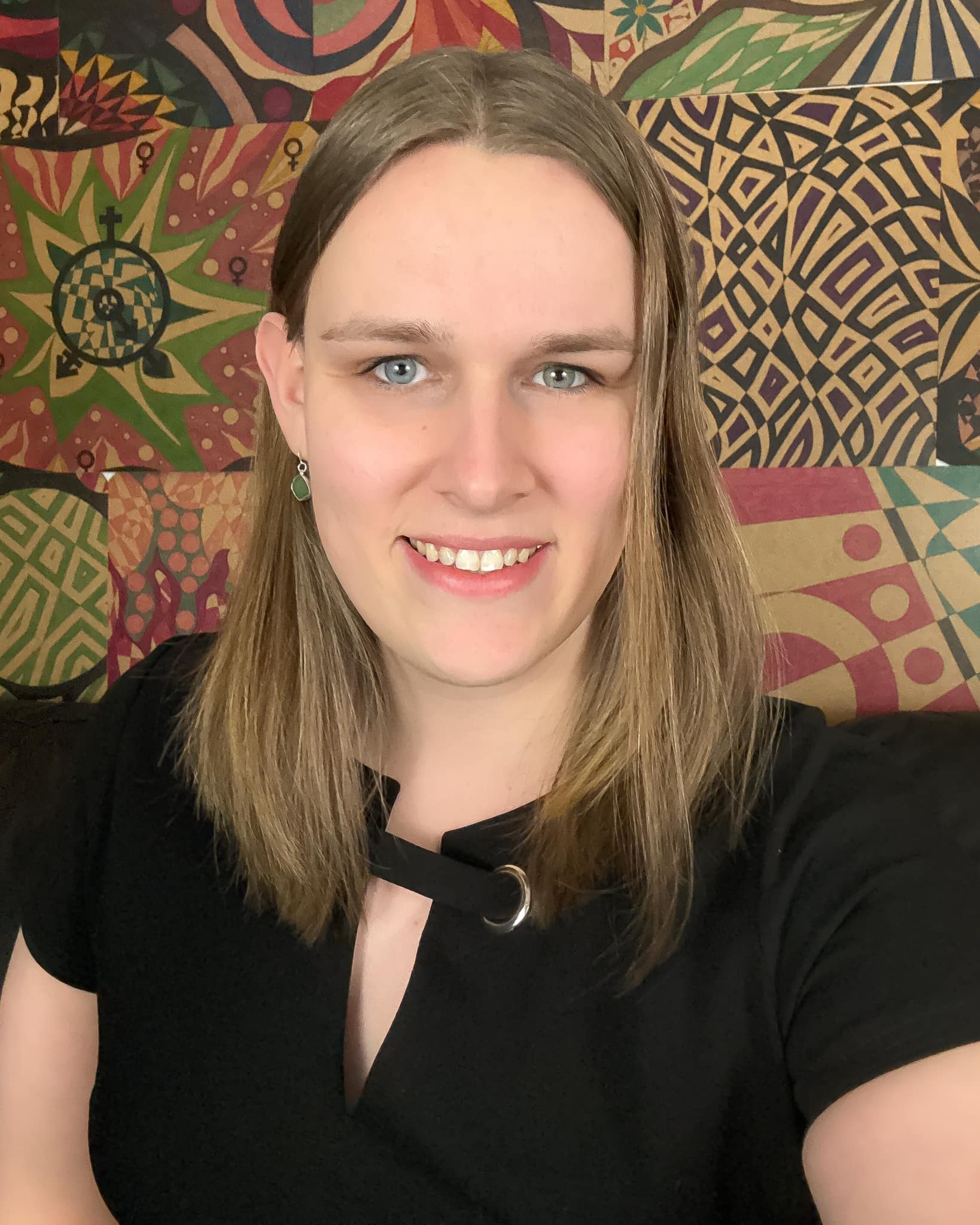 481075244_10170494599825034_6556396651513996857_n Photo portrait of Nicola Spurling.